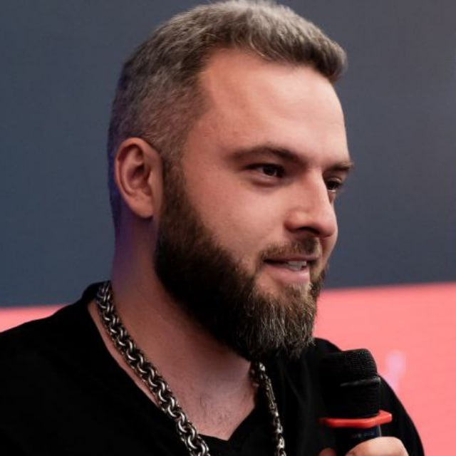 Котов Денис